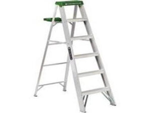 Ladder vs Scissor Lift Rental